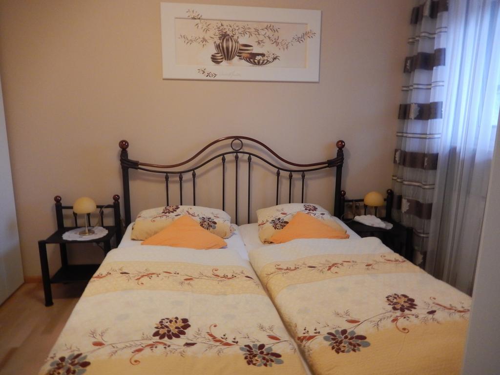 Ferienwohnung Majo باد بيرنباخ الغرفة الصورة