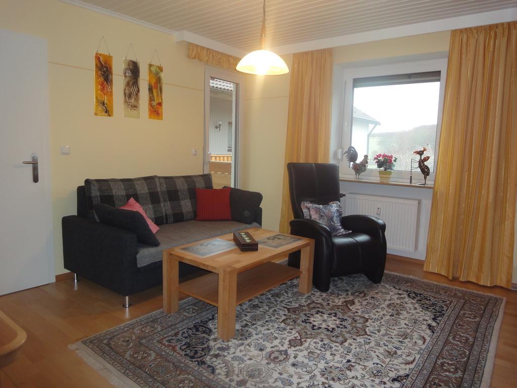 Ferienwohnung Majo باد بيرنباخ الغرفة الصورة