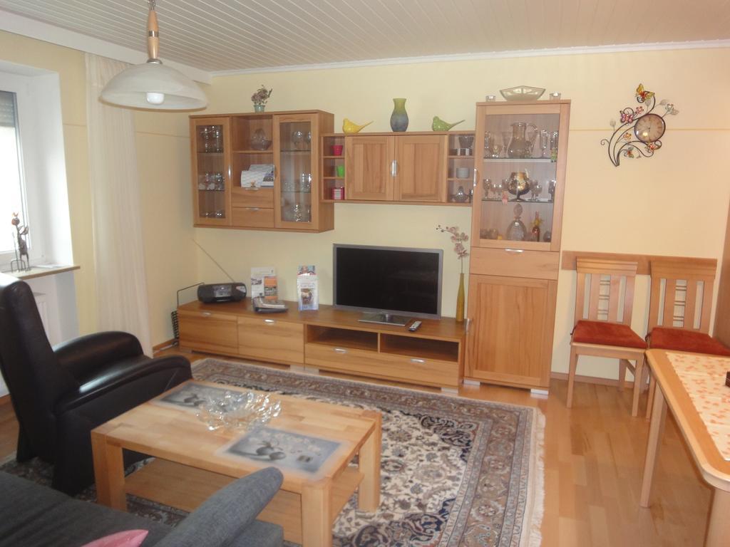 Ferienwohnung Majo باد بيرنباخ الغرفة الصورة